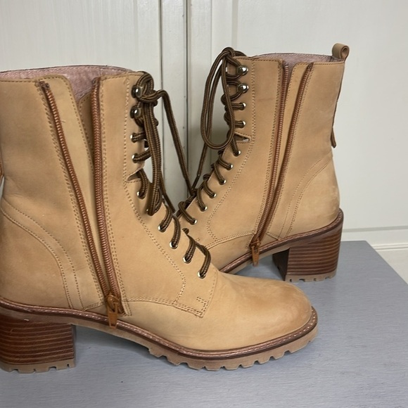 Seychelles Women's Irresistible Combat Boot Tan Size 8.5 Lace Up Stacked Heel - Picture 7 of 9